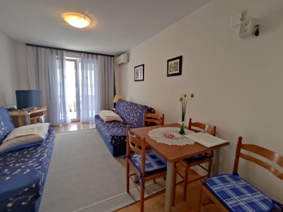 Panaramico Superior Apartments Lili With Sea View In Dramalj Luaran gambar